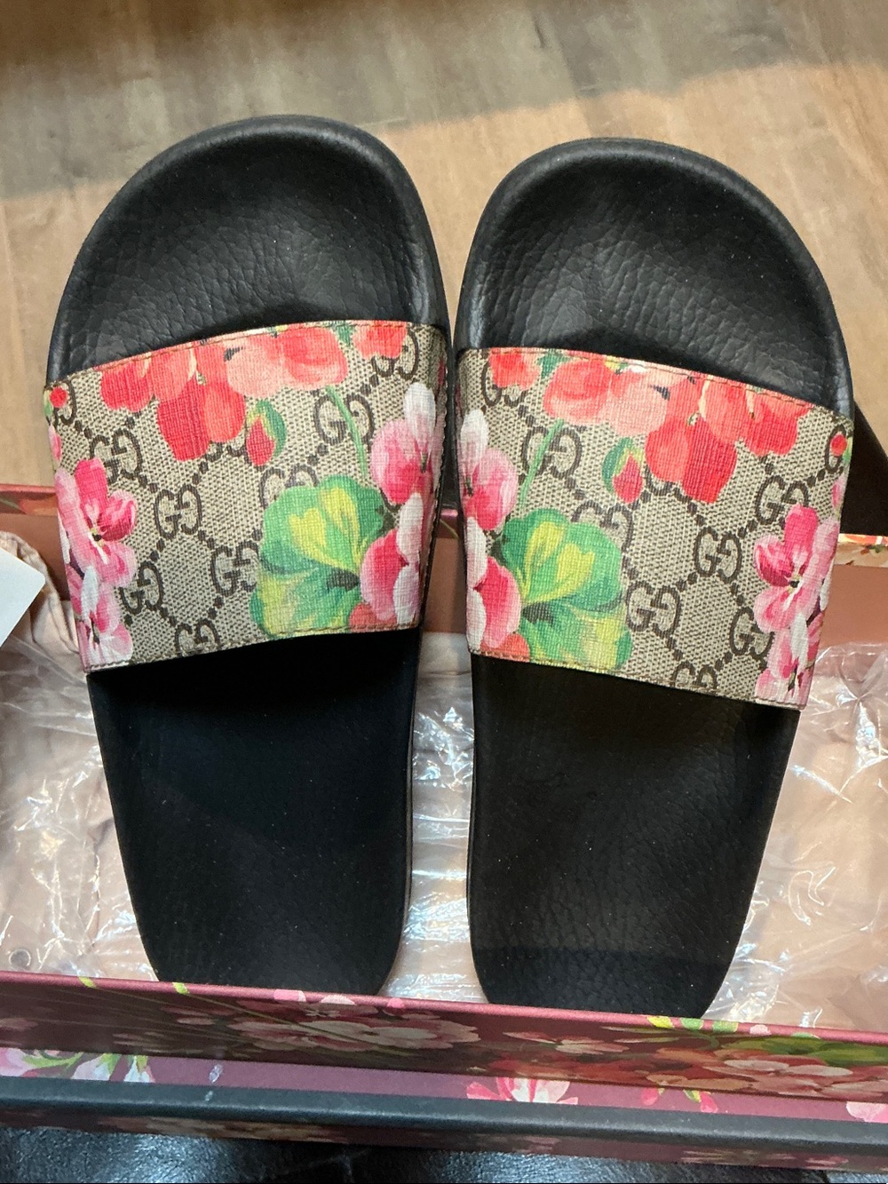 Gucci Bloom Slides